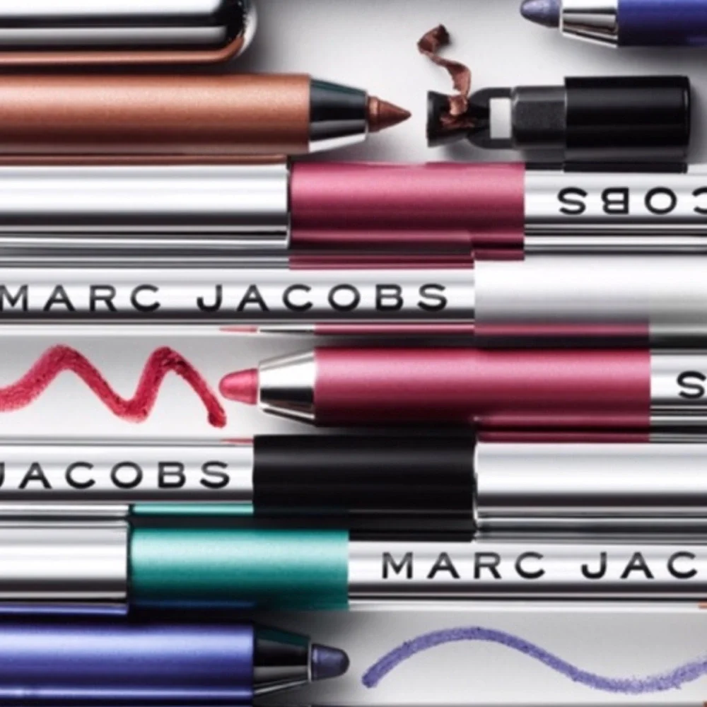 💕🐶Rare! Marc Jacob’s (Wave)Length Highliner